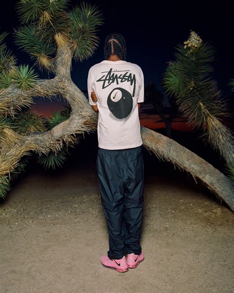 Stüssy.